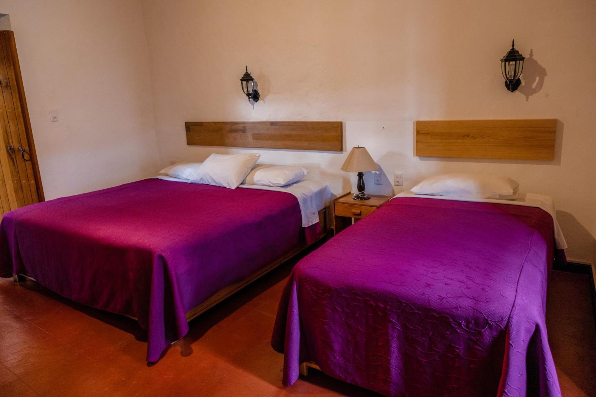 Hotel Las Golondrinas Oaxaca Экстерьер фото