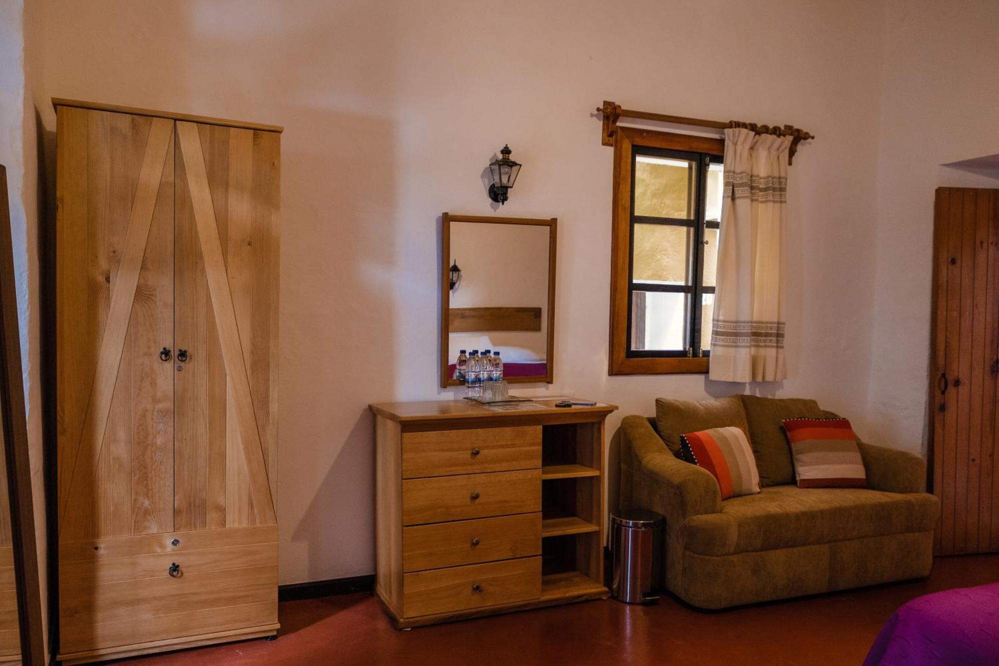 Hotel Las Golondrinas Oaxaca Экстерьер фото